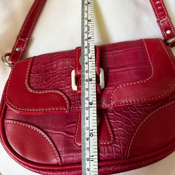 Tommy Hilfiger red crocodile mini hobo handbag - Picture 5 of 6